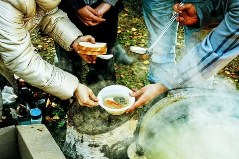 面包,食物,盘子,木头,成人,食欲,煮沸,锅炉 面包,食物,盘子,木头,成人,食欲,煮沸,锅炉