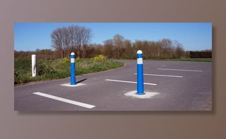 系船柱、障碍物、禁止、关闭、堵塞、禁止进入、大门、道路