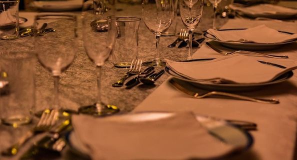 卢森堡，冈德兰，基姆街6号，餐具，宴会，黄金，晚餐，餐具