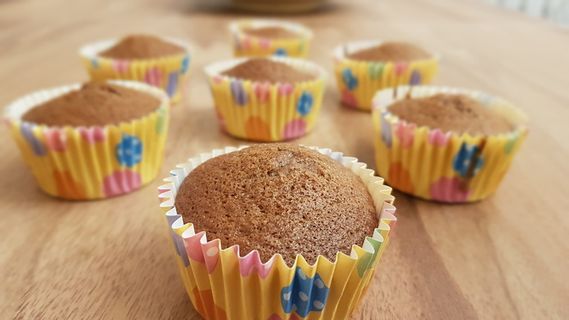 采购产品蛋糕，生日，杯蛋糕，烘焙产品，杯蛋糕，甜食，食品和饮料，食品