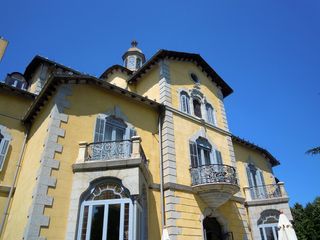 大厦，塔楼，比利牛斯山，建筑外观，建筑，已建结构，低角度视图，建筑