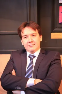 帅气，领带，年轻，商人，男人，人，坐着