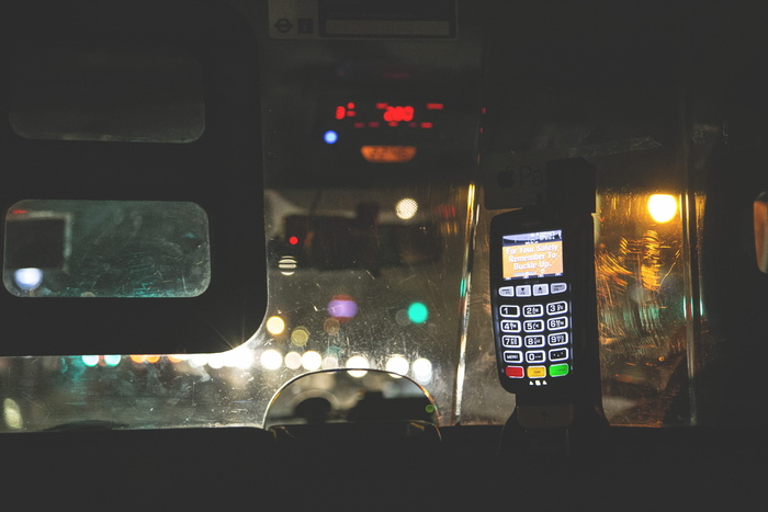 司机，电梯，行李，灯光，交通，交通，汽车，伦敦