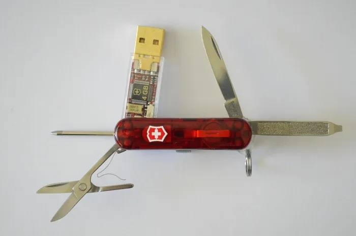 瑞士军刀，刀，瑞士刀，victorinox，瑞士制造，不锈钢，多功能，铅笔刀