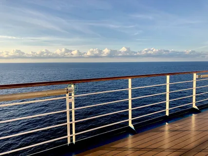 扶手、木材、栏杆、水、地板、电气设备、太阳能电池板、硬木 扶手、木材、栏杆、水、地板、电气设备、太阳能电池板、硬木