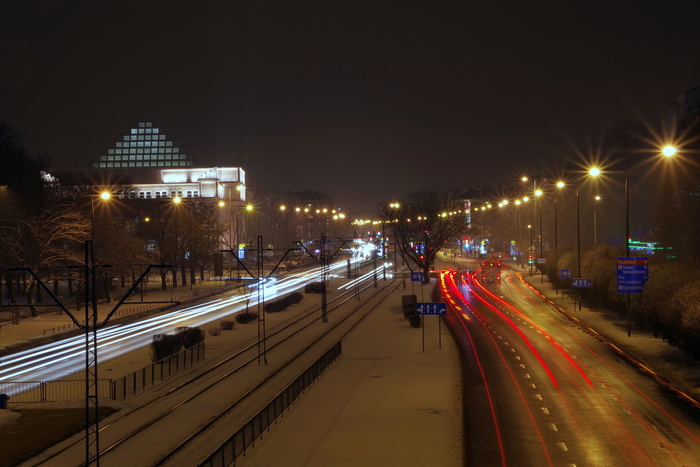 城市，夜晚，灯光，冬天，街道，夜晚，灯光，冬天，街道，交通