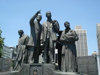 照片, 五, 人, 站立, 雕像, 的, 奴隶, 寻找