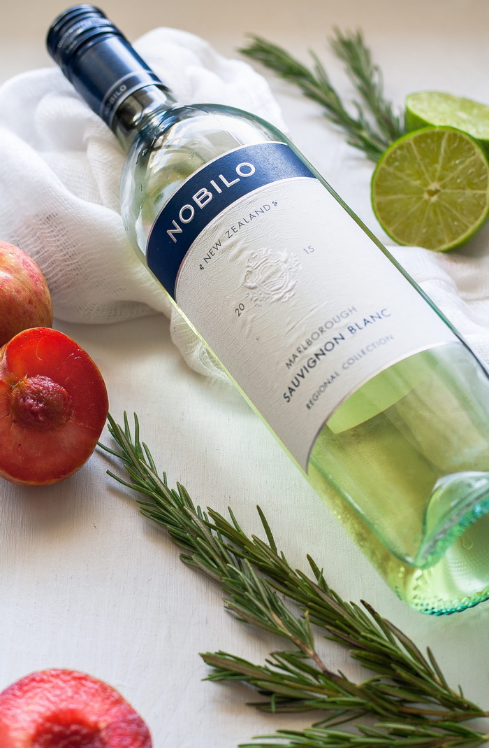 nobilo、sauvignon、blanc、葡萄酒、瓶装、白葡萄酒、柠檬、李子