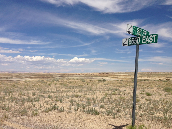 沙漠，面板，死亡谷，通信，天空，标志，文本，云天