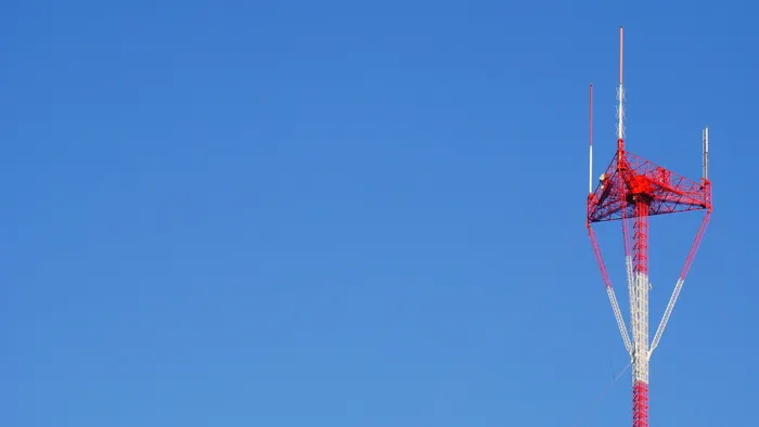 电视发射机，烛台，电视天线，蓝色，天空，复制空间，红色，晴空