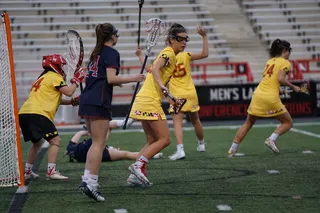 人，人，服装，衣服，短裤，鞋类，鞋，人