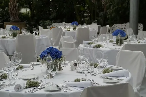 透明，酒杯，餐桌，婚礼，节日，庆典，节日，餐桌