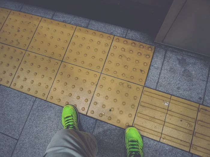 极限，跨步，边疆，脚，脚，运动鞋，鞋，运动