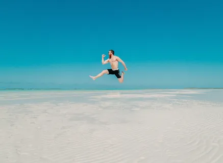 跳跃,人,海岸,人,旅行,冒险,快乐,跳跃 跳跃,人,海岸,人,旅行,冒险,快乐,跳跃