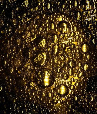 球体，宇宙，水中的油，水，油，泡沫，黄金，黄金