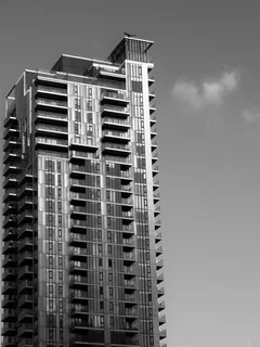 建筑物低角度摄影 建筑物低角度摄影