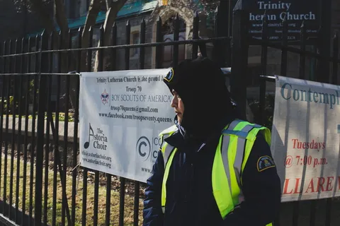 人，人，警察，文字，军人，军装，警卫，工人