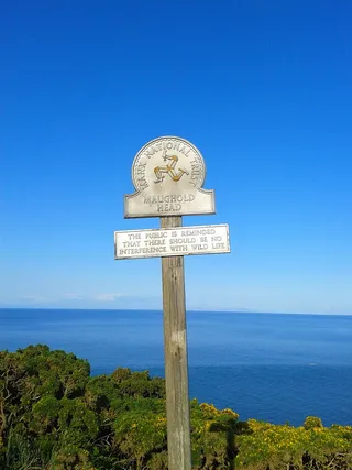 盾，马恩岛，符号，蓝色，天空，水，海，地平线