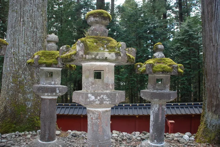 日兴，日本，寺庙，植物，树木，雕塑，人体表现，雕像