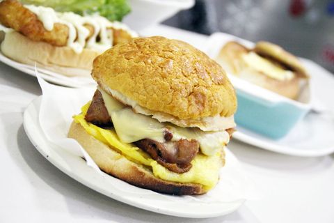 食物，汉堡，包子，面包，植物，三明治，调味品，芝麻