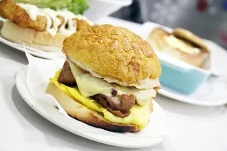 食物，汉堡，包子，面包，植物，三明治，调味品，芝麻