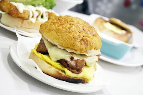 食物,汉堡,包子,面包,植物,三明治,调味品,芝麻 食物,汉堡,包子,面包,植物,三明治,调味品,芝麻