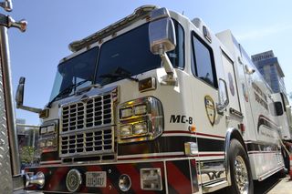 白色、mc8、mc 8拖车、蓝色、天空、休斯顿消防局、消防车、白色消防车