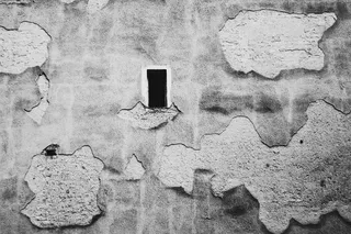 灰色和黑色艺术品