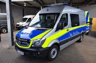 运输车，警察运输车，应急车辆，警察，运输，运输方式，陆地车辆，事故和灾难