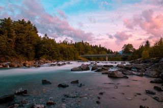 伊勒，河流，自然，河岸，森林沼泽，水，山，田园诗