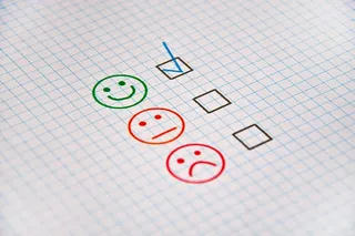 反馈、回顾、直觉、糟糕、满意、积极、消极、讨论