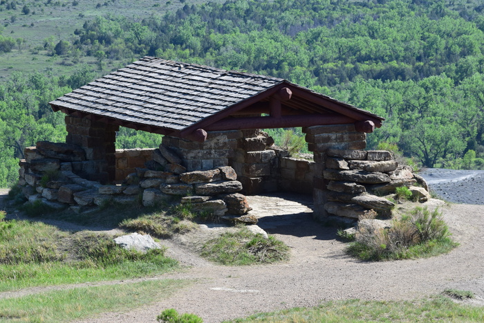 野餐庇护所，荒地，北达科他州，风景远眺，建筑，植物，树木