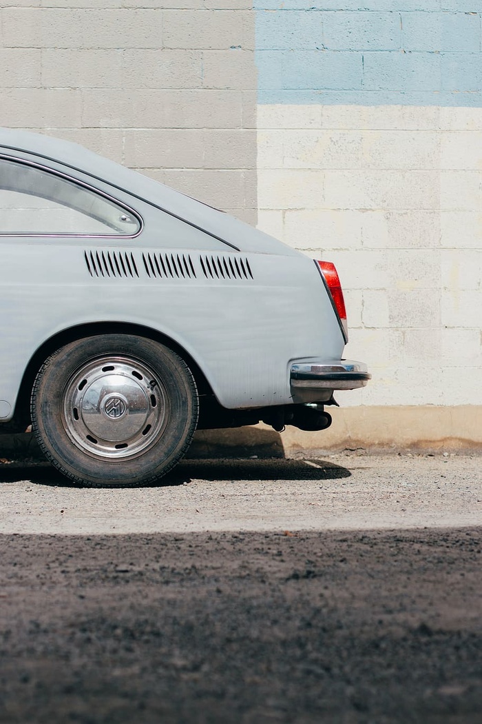 汽车，汽车，旧的，停放的，石墙，车辆，运输方式，运输