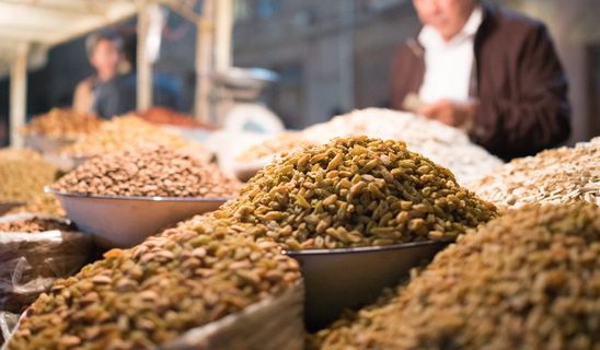 中国，库车，阿克苏，吐鲁番新疆，葡萄葡萄干烘干机，新疆中国食品，新疆中国历史，葡萄干分色机