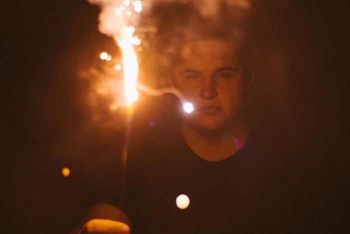 一个人，肖像，夜晚，天文学，成人，头像，太空，黑暗