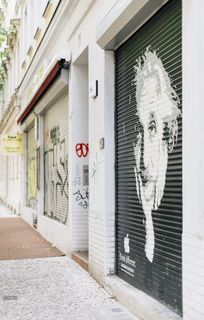 墙、油漆、阿尔伯特·爱因斯坦、人、人、天才、街道、商店