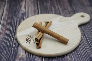 肉桂，时间或肉桂，棒肉桂，雪茄肉桂，木材，食品和饮料，食品，静物