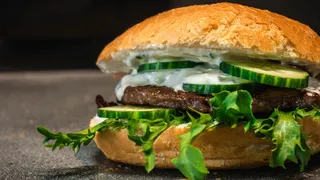 食品，汉堡，调味品，芝麻，农产品，芝麻菜，蔬菜，植物