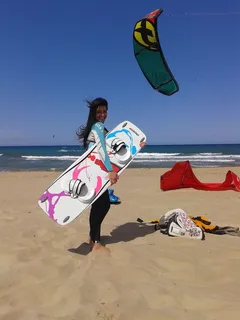 风筝、女孩、酸、海滩、海洋、陆地、天空、水 风筝、女孩、酸、海滩、海洋、陆地、天空、水
