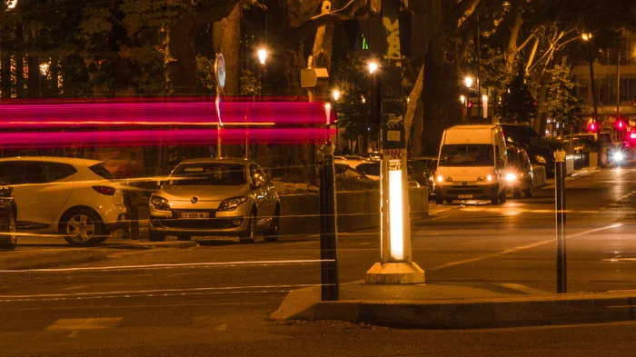 交通、汽车、汽车、汽车、机器、车轮、灯光、轮胎