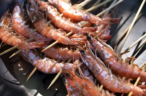 橙子、虾、棍子、串肉、海鲜、串肉、虾、菜肴 橙子、虾、棍子、串肉、海鲜、串肉、虾、菜肴