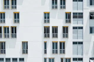 白色混凝土建筑照片