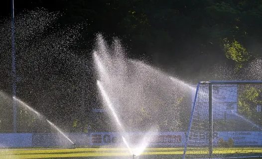 足球场、喷水灭火系统、灌溉、冲水、排水、软管连接、注入 足球场、喷水灭火系统、灌溉、冲水、排水、软管连接、注入