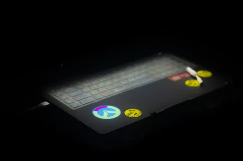 电脑，手机，电子产品，手机，手机，键盘，笔记本电脑，中国