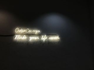 灯、照明弹、霓虹灯、灯泡、前照灯、激光器、灯具、吸顶灯