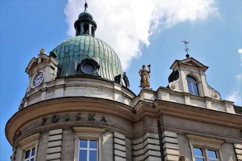 旧房子，屋顶，正面，阁楼，纪念碑，房子，钟，墙