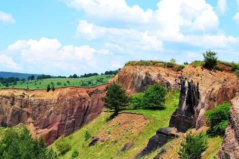 racos,火山口,红色,死火山,天空,云层-天空,风景-自然,自然之美 racos,火山口,红色,死火山,天空,云层-天空,风景-自然,自然之美