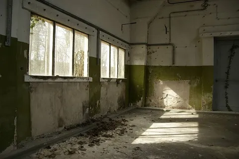 工业建筑,空虚,离开,废弃,毁坏,窗户,室内,荒凉 工业建筑,空虚,离开,废弃,毁坏,窗户,室内,荒凉