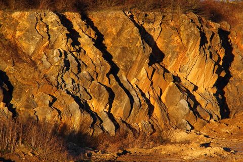 石头，岩石，采石场，采石场，矿物，矿坑，岩壁，岩层