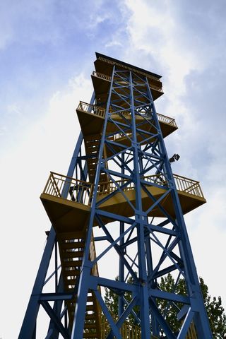 了望, 奥洛穆茨, 阳光灿烂的日子, 云-天空, 低角度视图, 天空, 一天, 户外